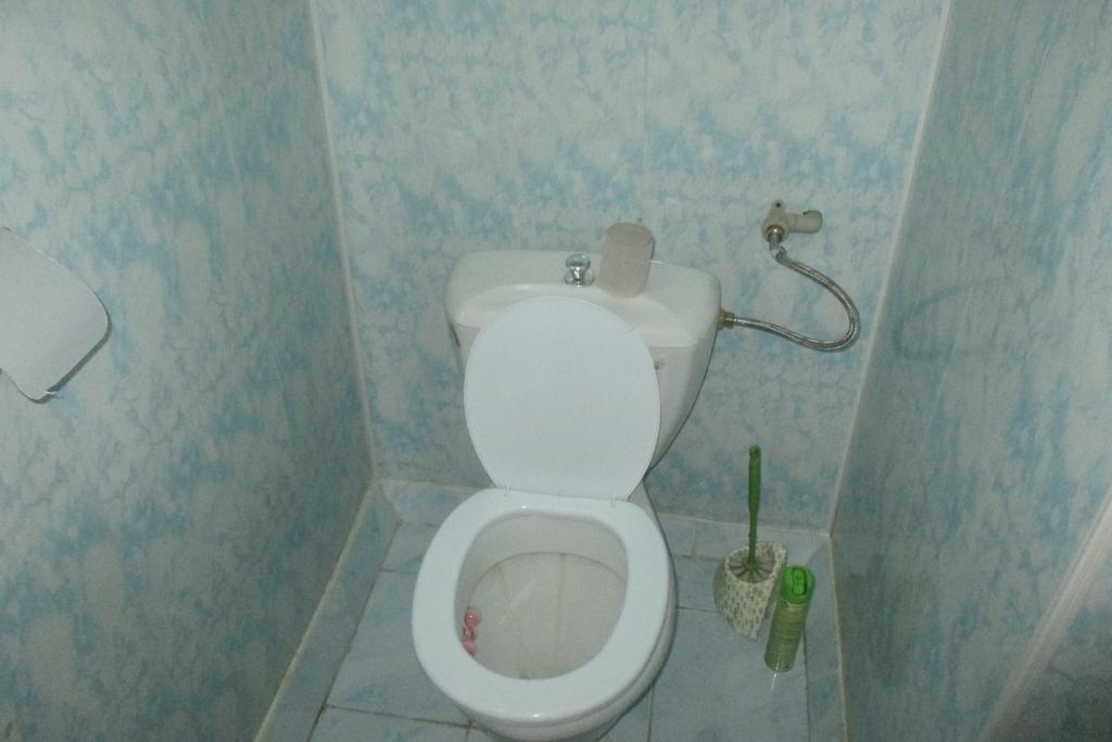 Otel Issyk-Kul קראקול חדר תמונה